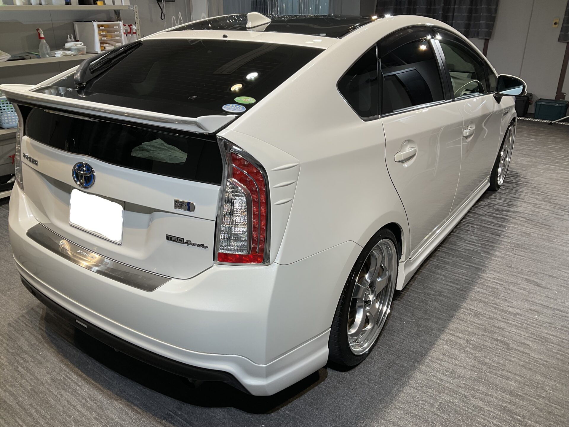 PRIUS　