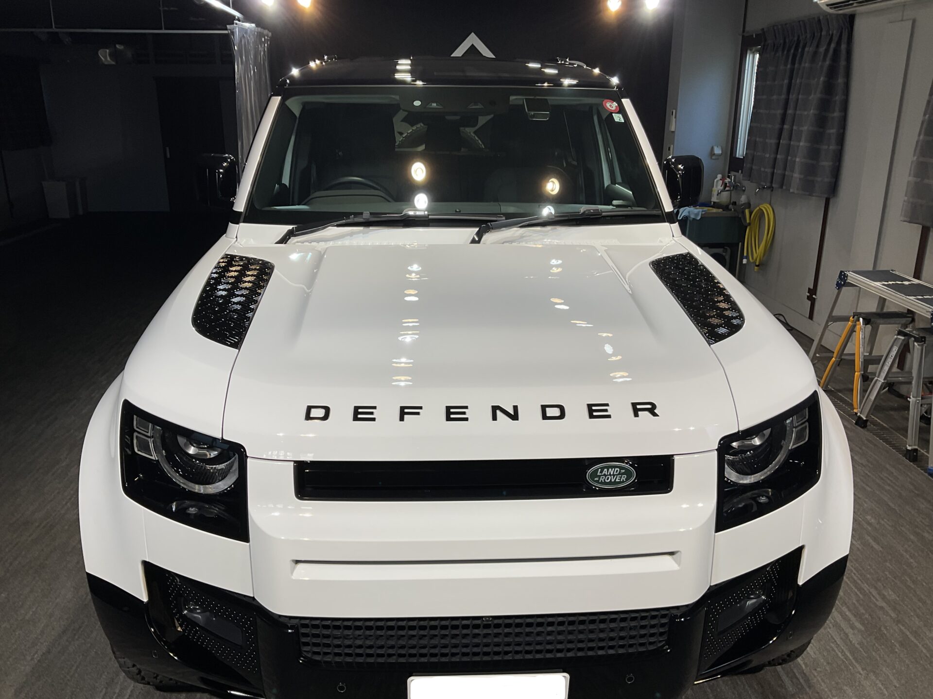 DEFENDER