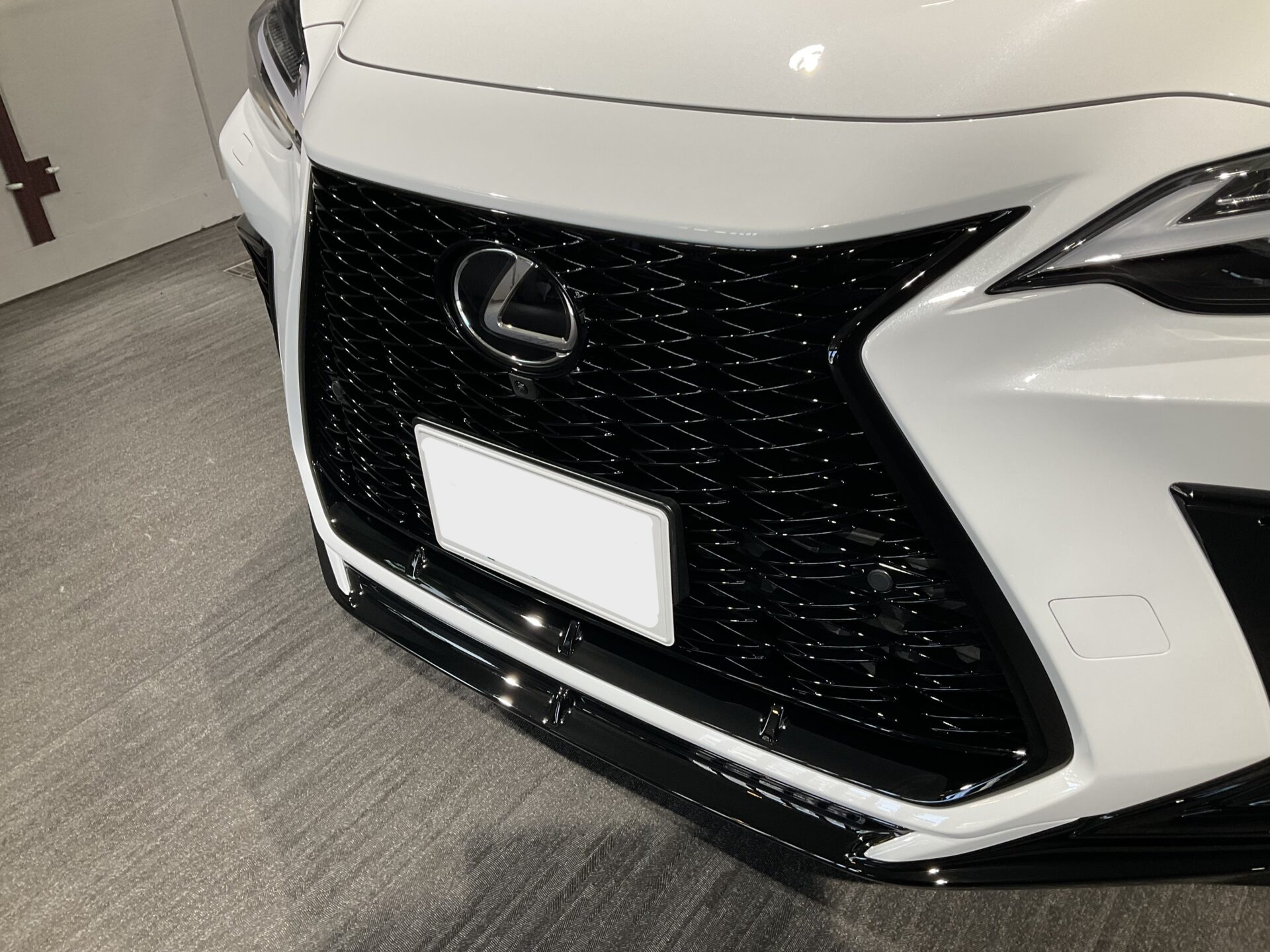 LEXUS　NX350ｈ