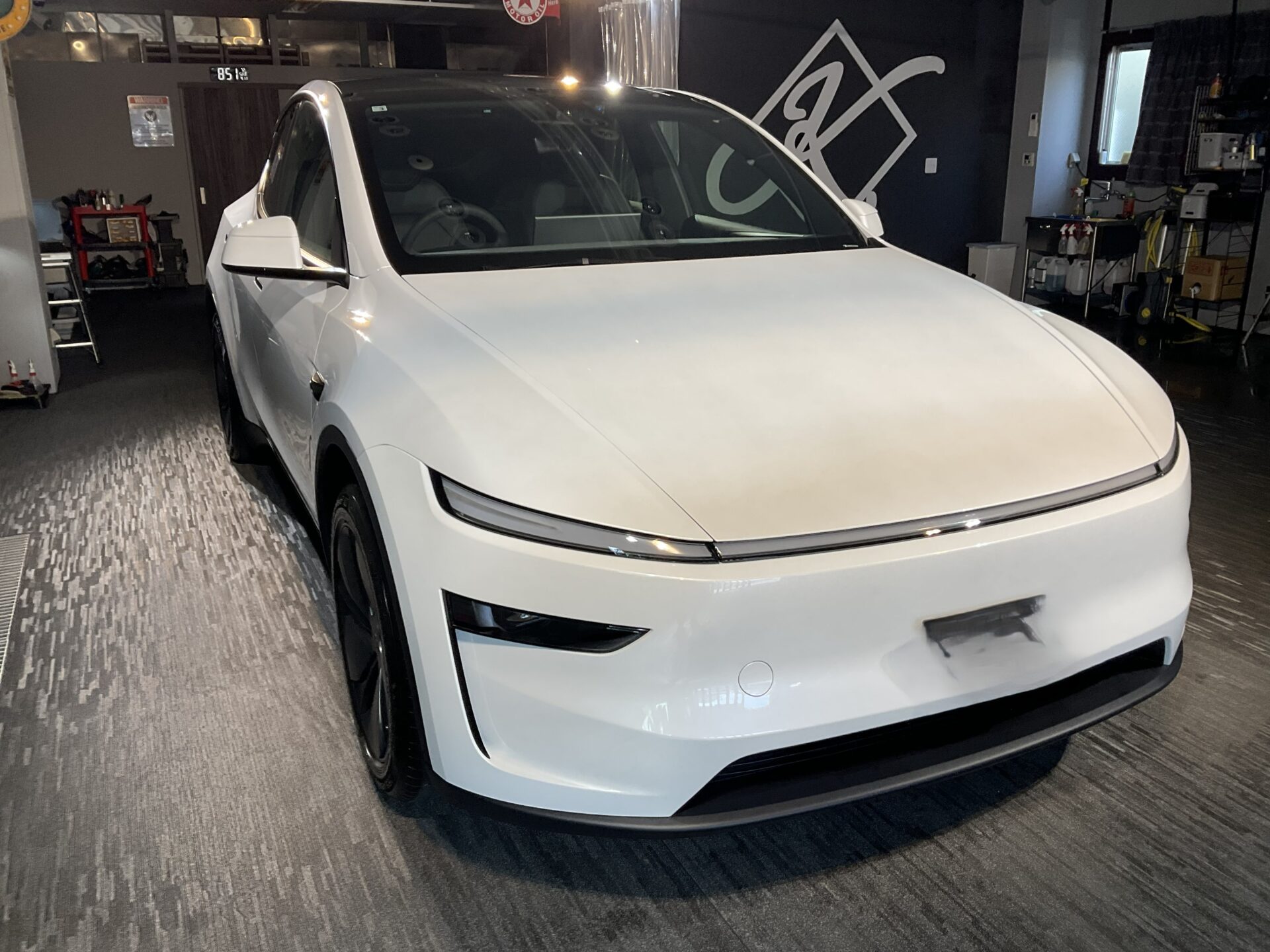 テスラ　モデルY