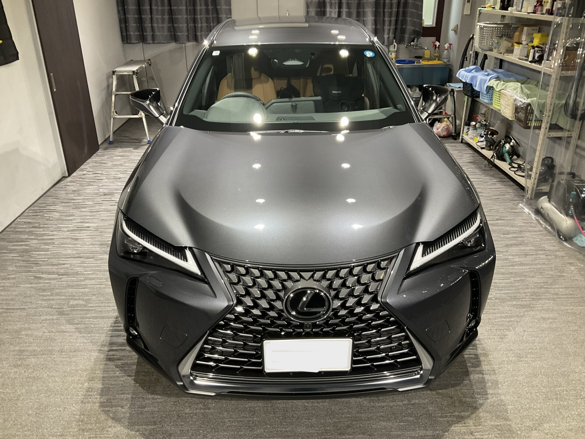 LEXUS　UX300ｈ